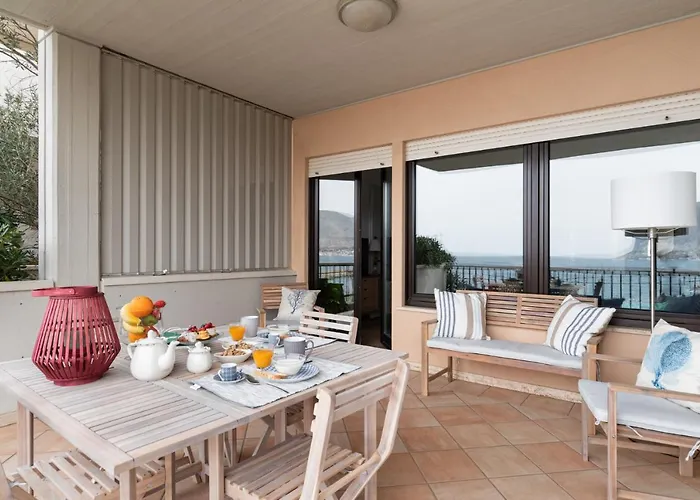 Il Mare In Stanza By Domusicily * מונדלו